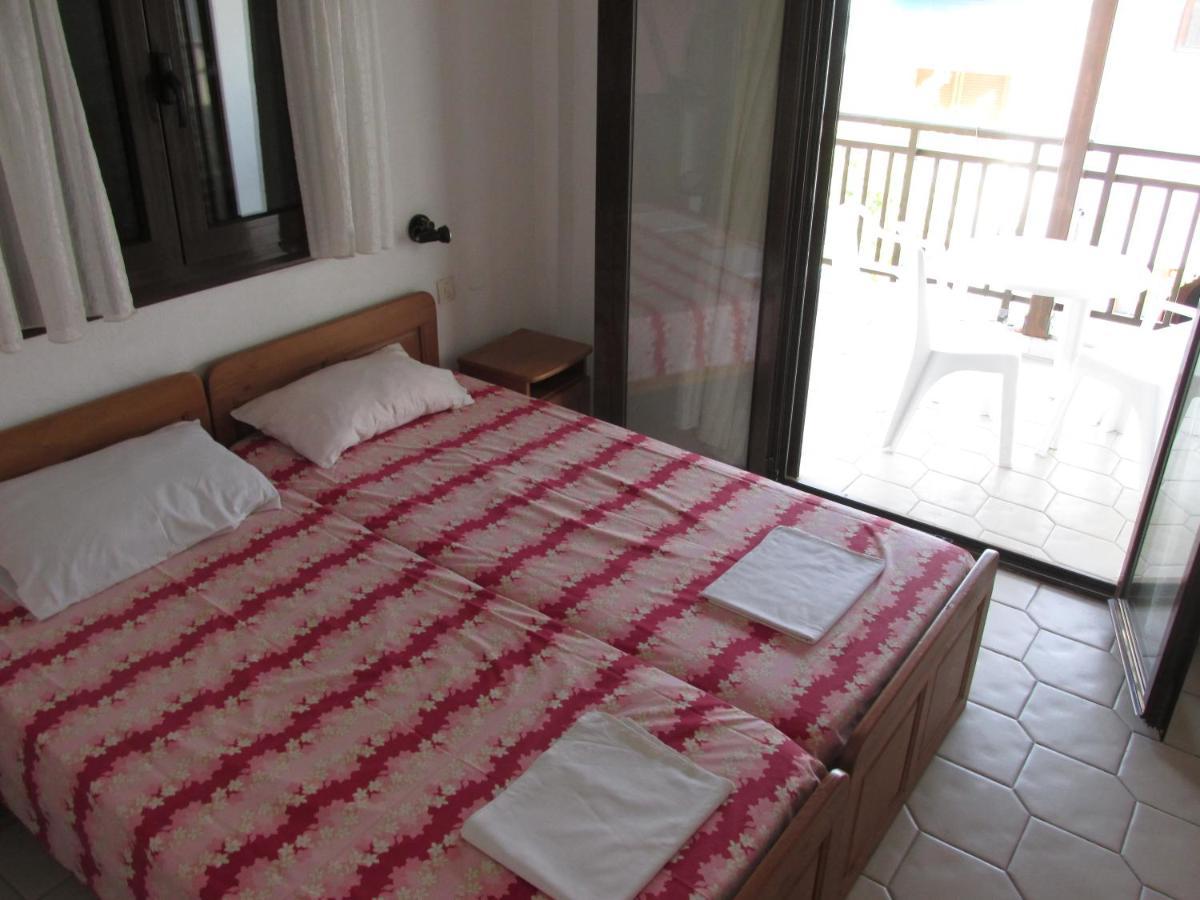 Apartments Villa Castor Pefkochori Exterior foto